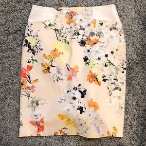 Club Monaco Floral Pencil skirt